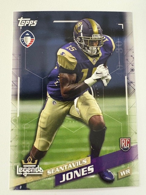 Topps Football Card- Seantavius Jones